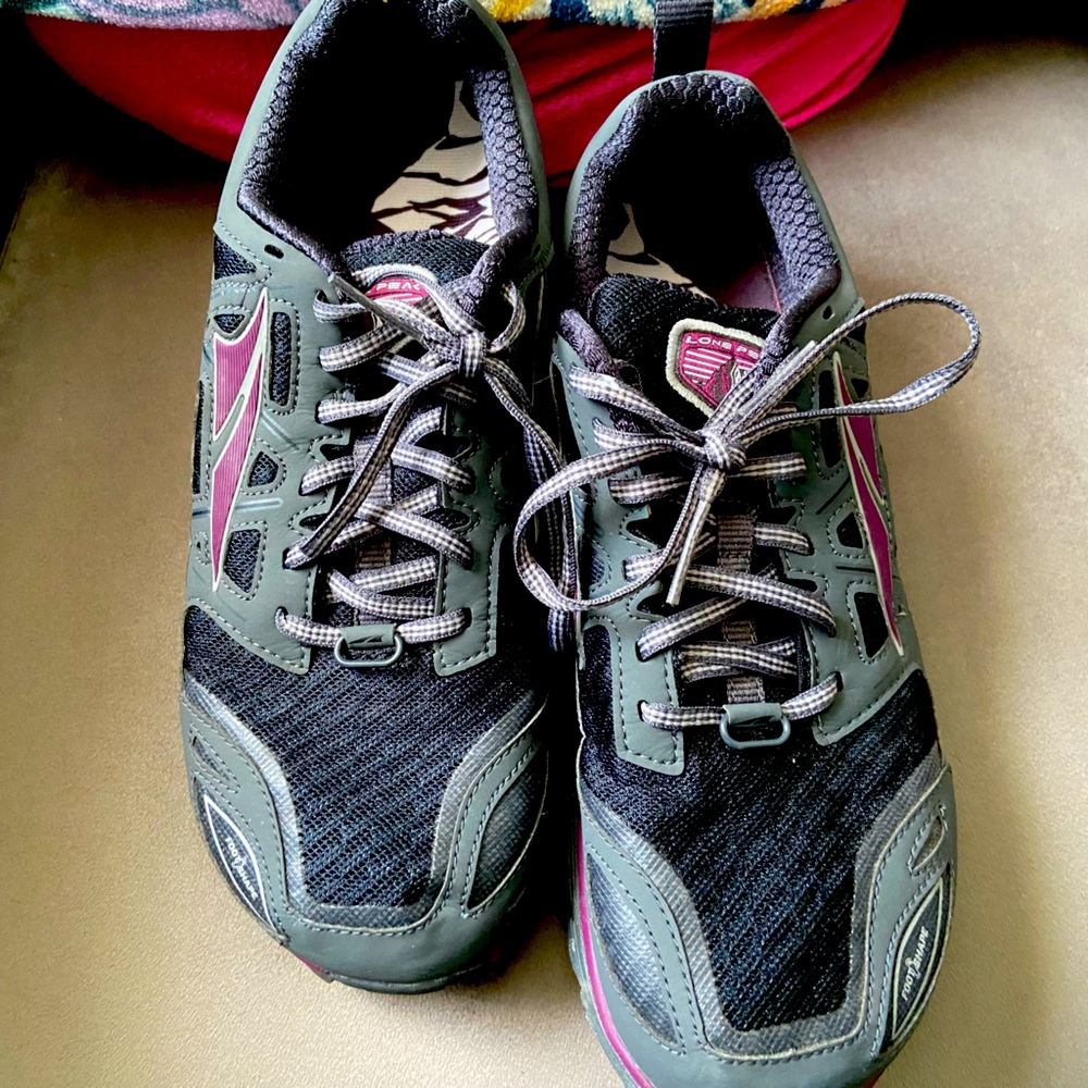 Altra Lone Peak 3.0- Great forFlat Foot